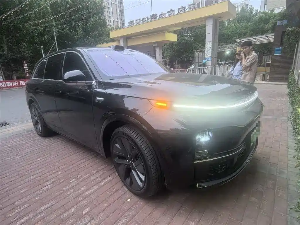 Li Auto Li L7 2025
