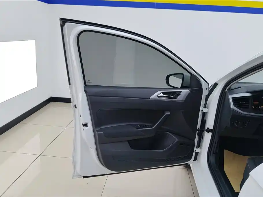 Volkswagen Polo 2023 Plus 1.5L AT