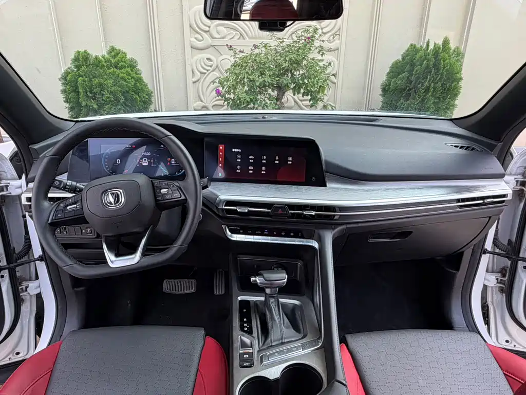Changan CS35PLUS — миниатюра 10
