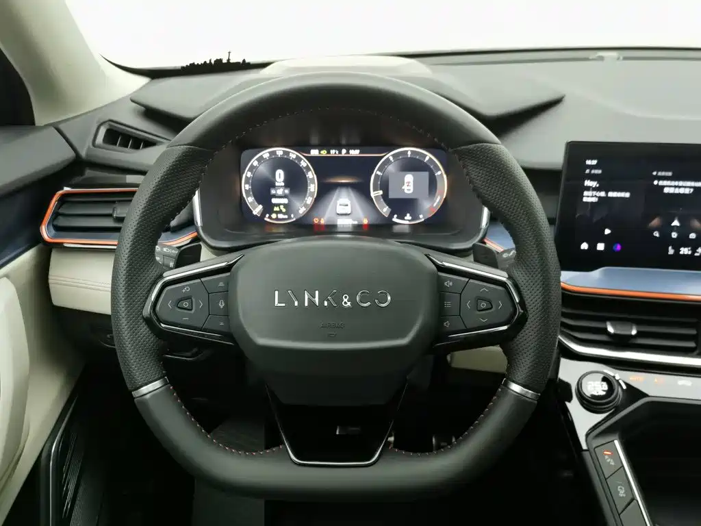 Lynk & Co 06 — миниатюра 11
