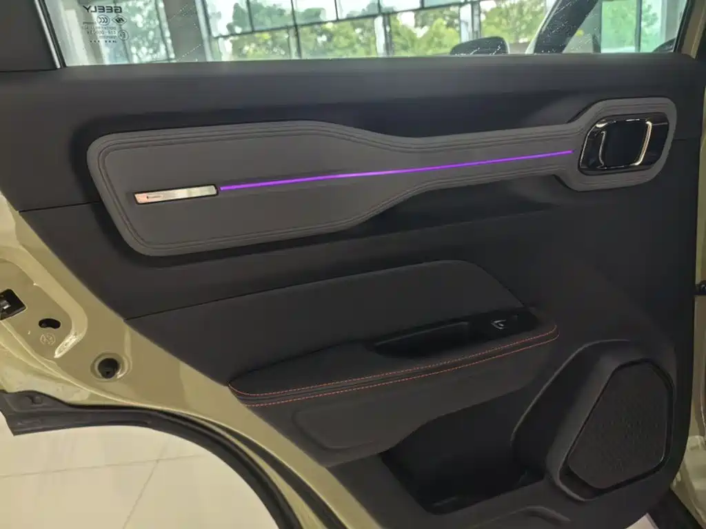 Geely Cowboy — миниатюра 6