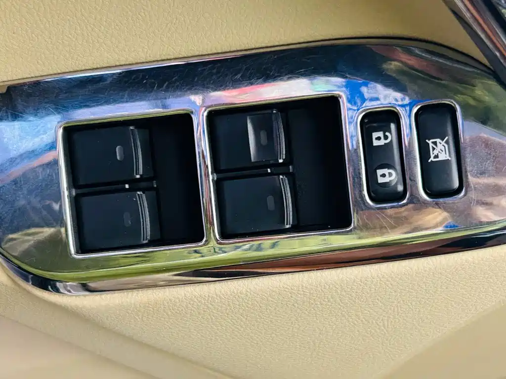 Toyota Prado (Import) — миниатюра 19