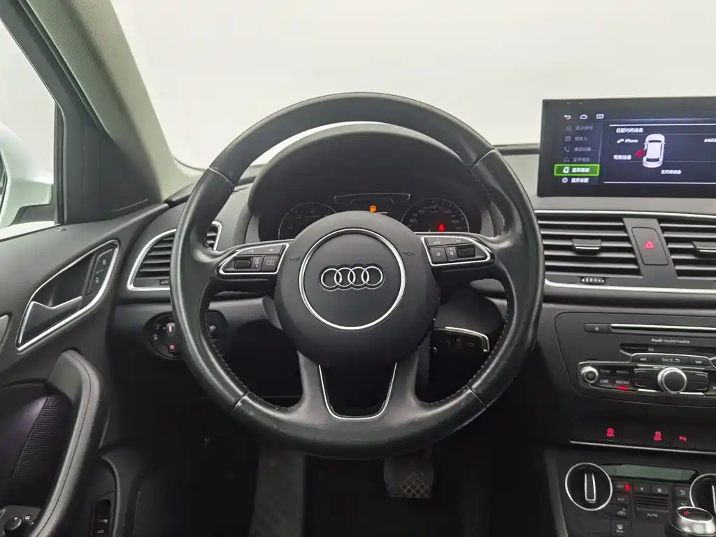 Audi Q3 — миниатюра 11