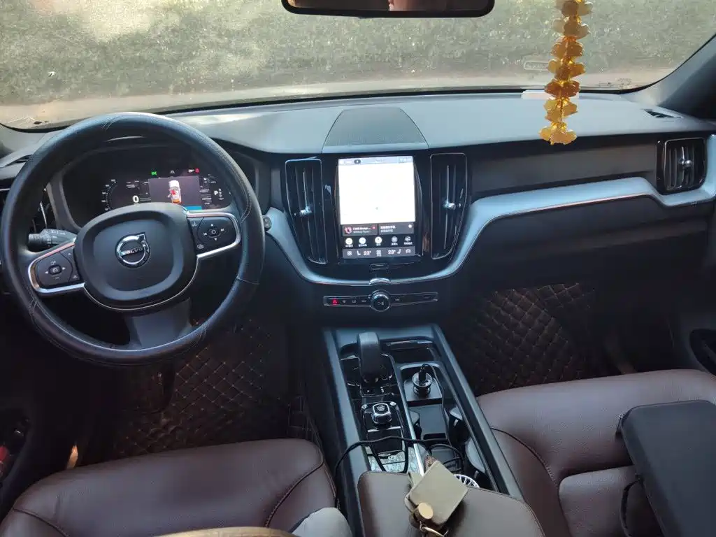 Volvo XC60 — миниатюра 13