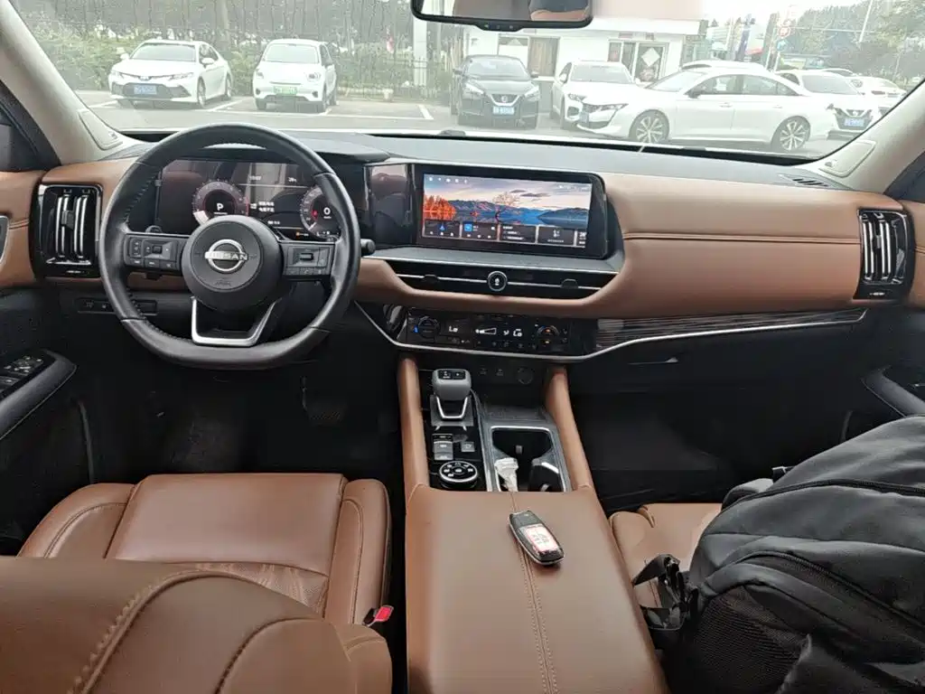 Nissan Teramont — миниатюра 10