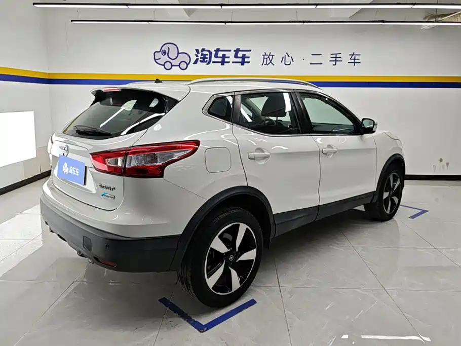 Nissan Qashqai — миниатюра 3