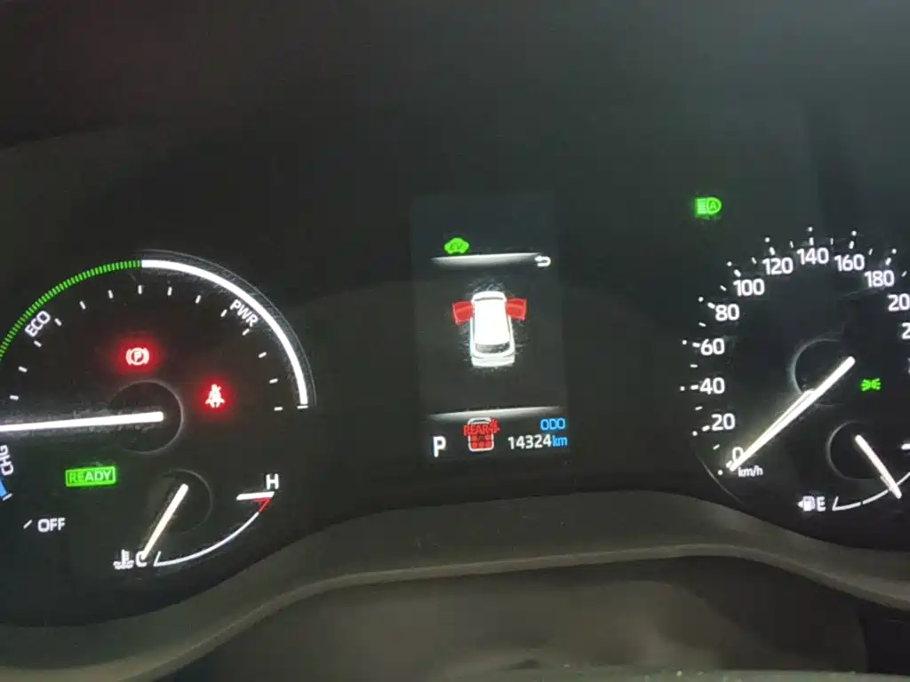 Toyota Granvia — миниатюра 12