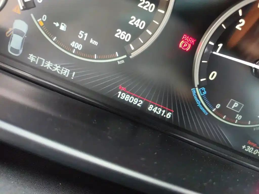 BMW X6 — миниатюра 5