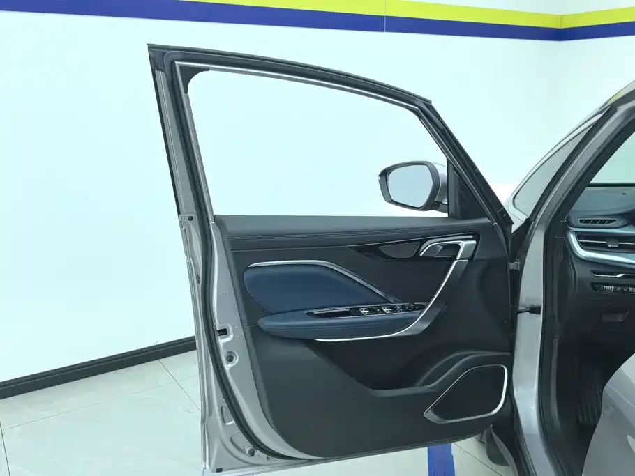 Geely Jia Ji — миниатюра 7