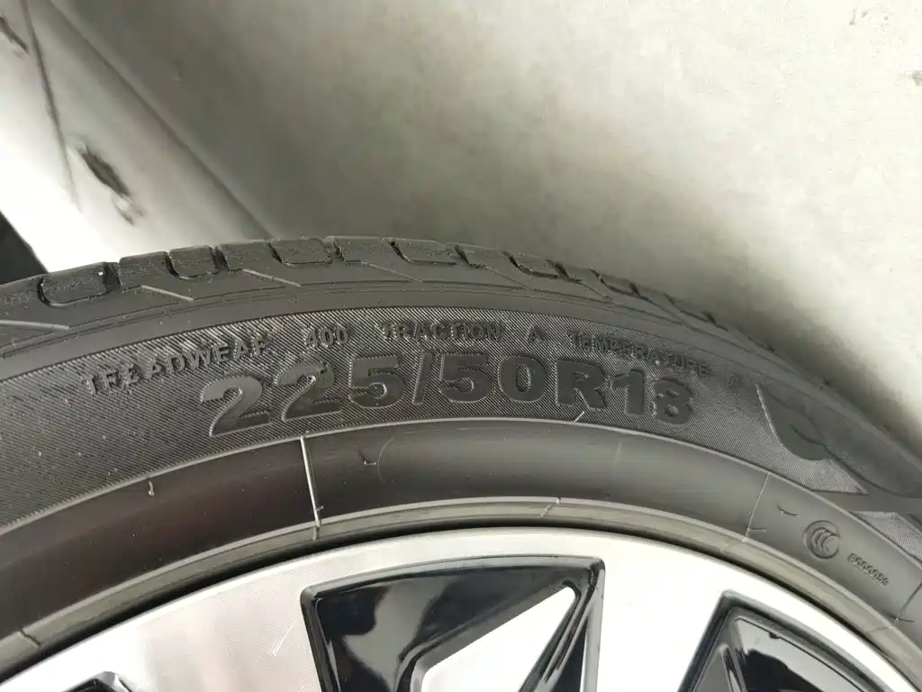 BYD Seal — миниатюра 24