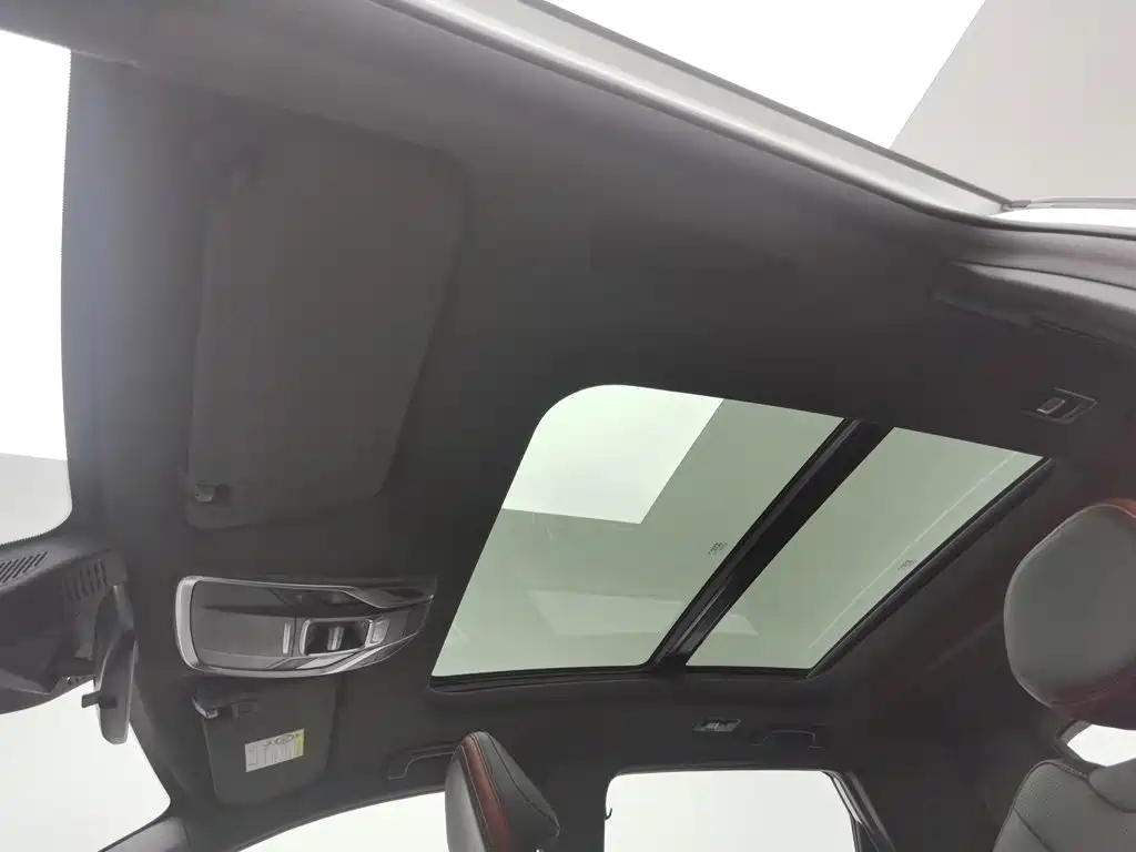 Geely Binyue — миниатюра 14