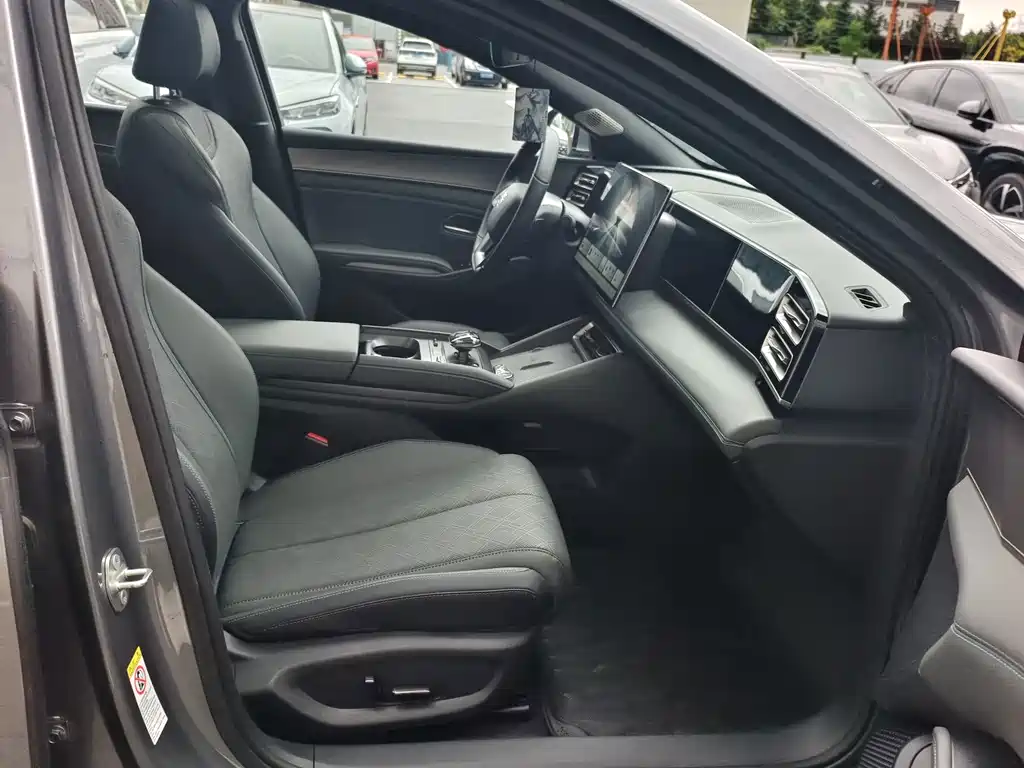 BYD Qin L — миниатюра 22