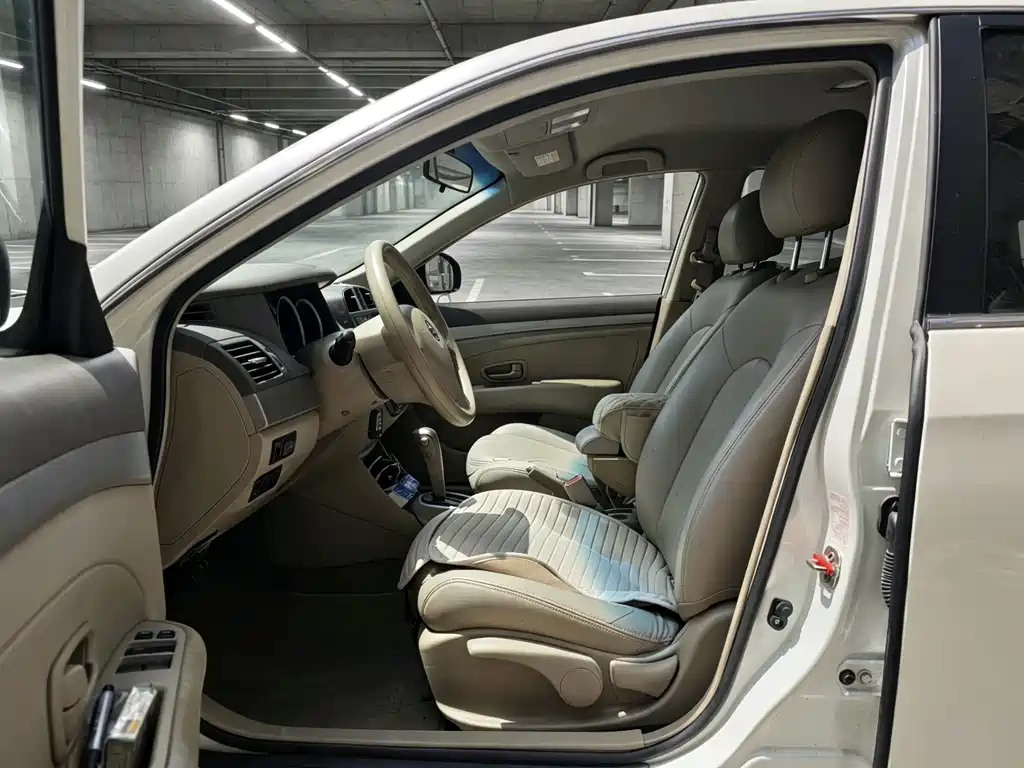 Nissan Sylphy — миниатюра 6