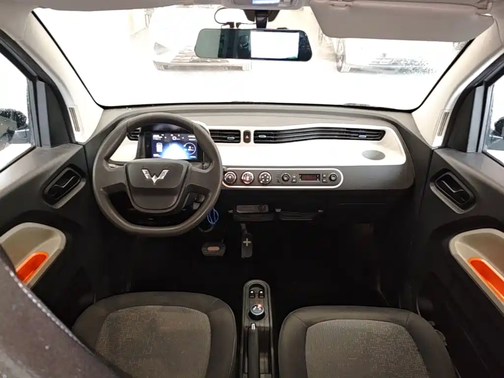 Wuling MINIEV — миниатюра 10