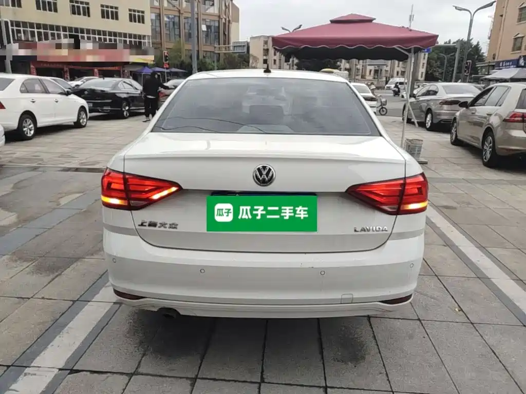 Volkswagen Lavida — миниатюра 6