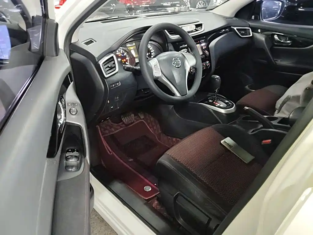 Nissan Qashqai — миниатюра 16