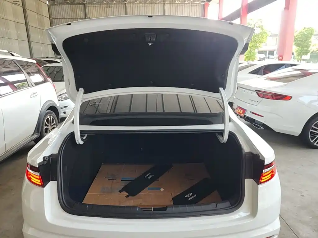Geely Xingrui — миниатюра 19