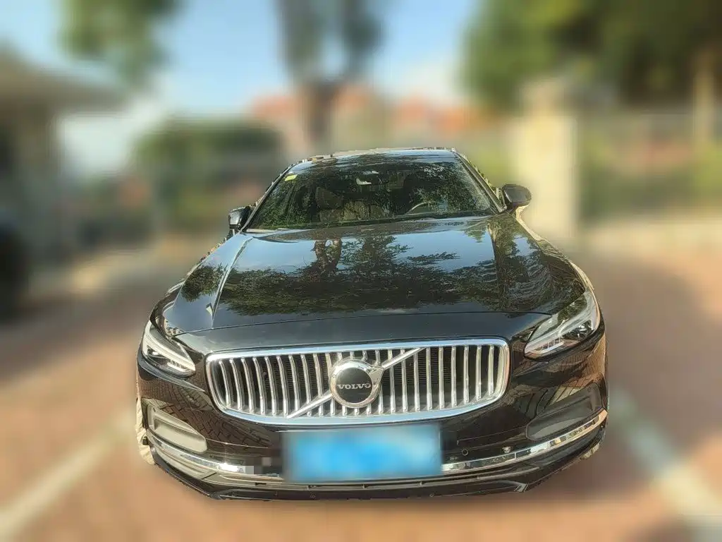 Volvo S90 — миниатюра 2