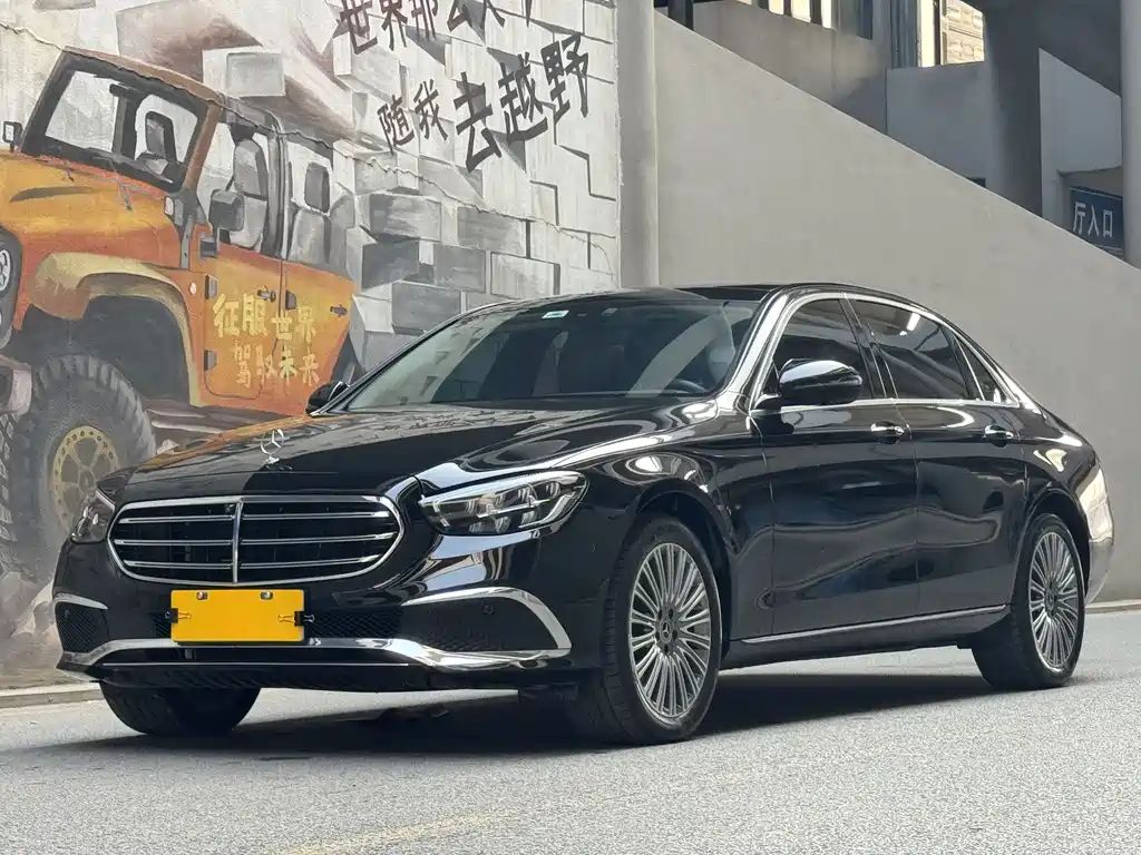 Mercedes-Benz E-Class 2023