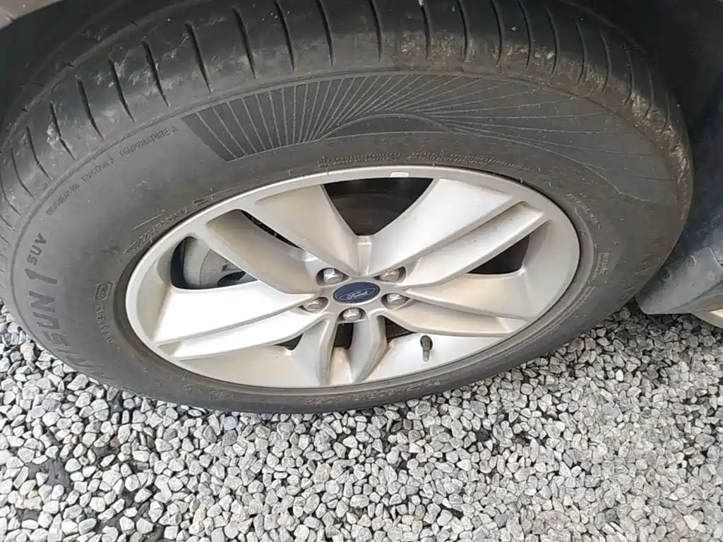 Ford Edge — миниатюра 23