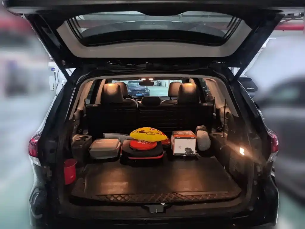 Toyota Highlander — миниатюра 10