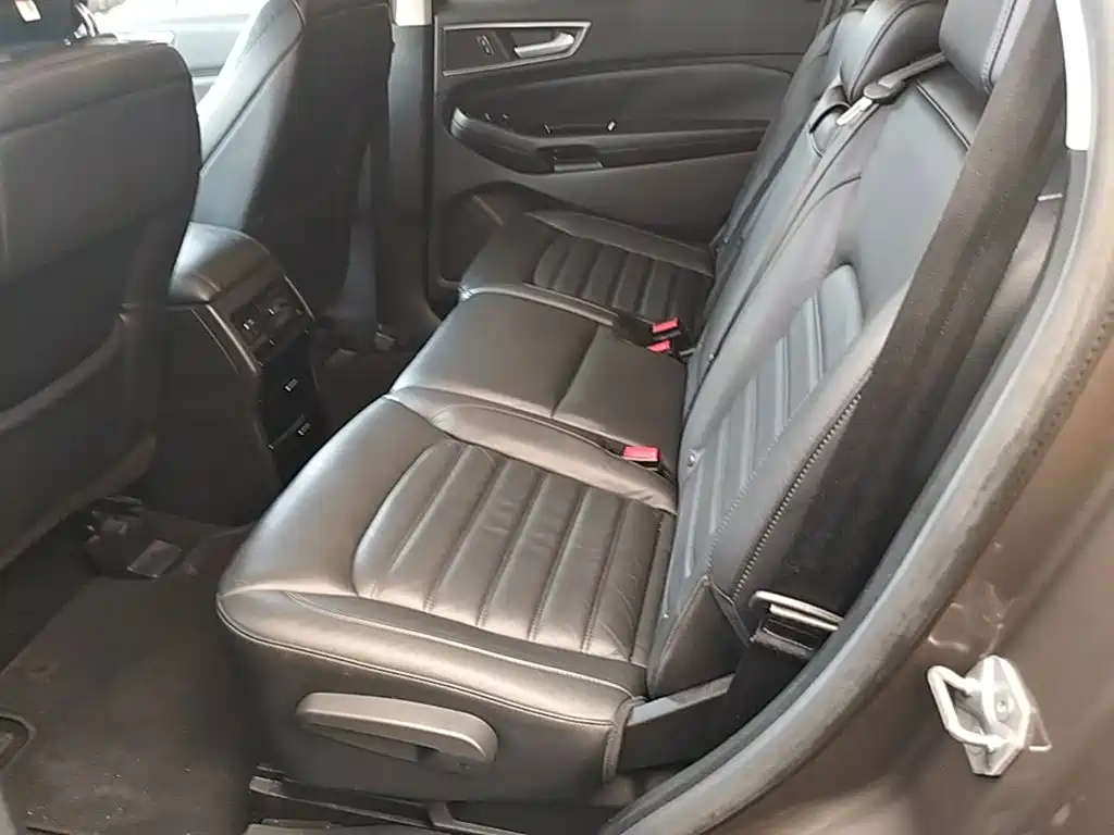Ford Edge — миниатюра 17