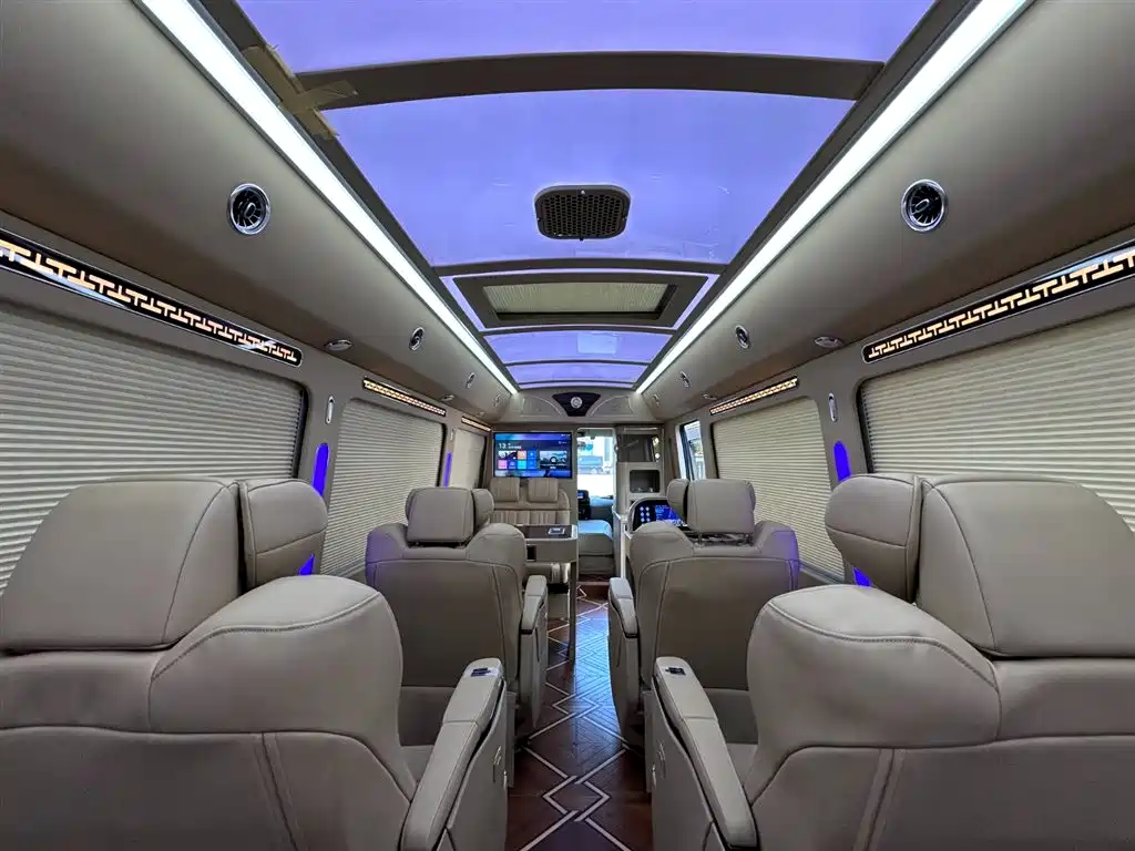 Toyota Coaster 2024 4.0L MT