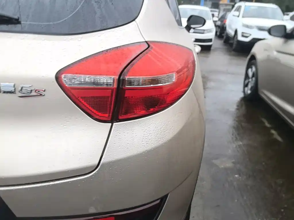 Geely Emgrand GS — миниатюра 8