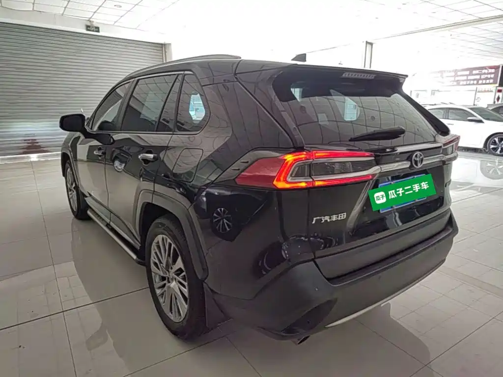 Toyota Wildlander — миниатюра 5