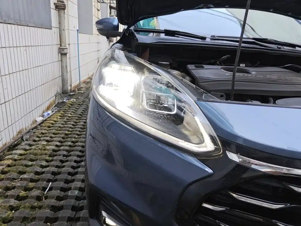 Ford Escape — миниатюра 25