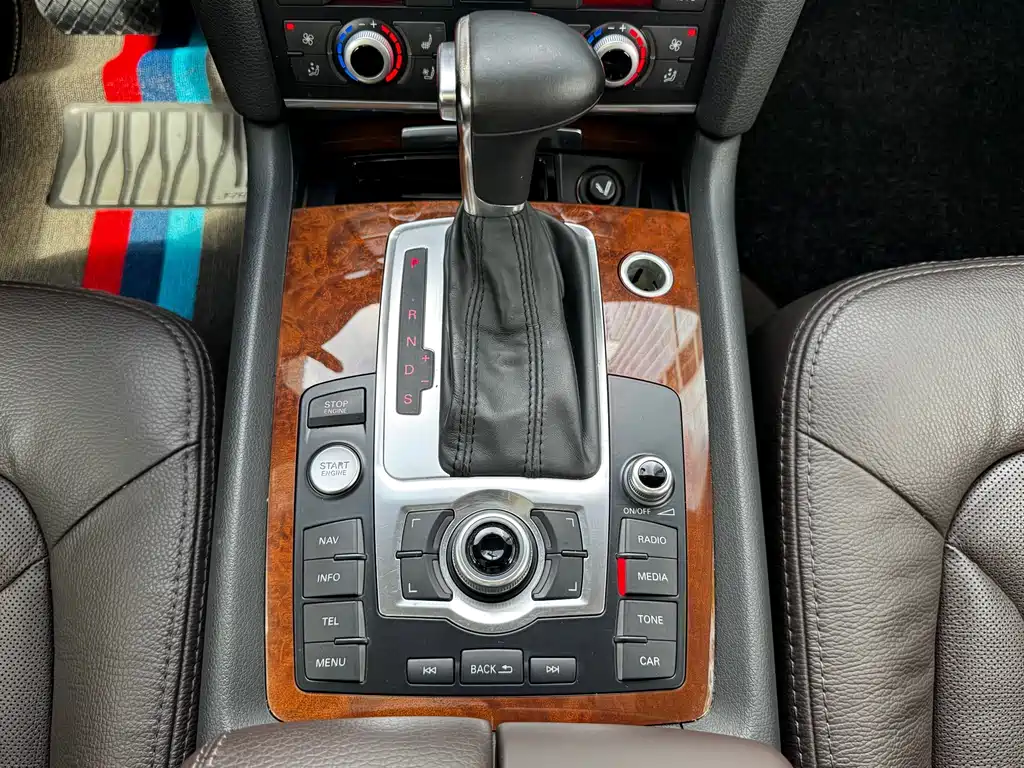Audi Q7 — миниатюра 19