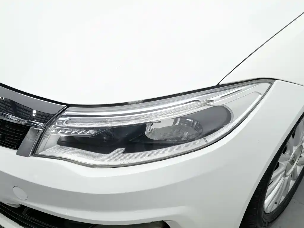 Qoros Qoros 3 — миниатюра 7