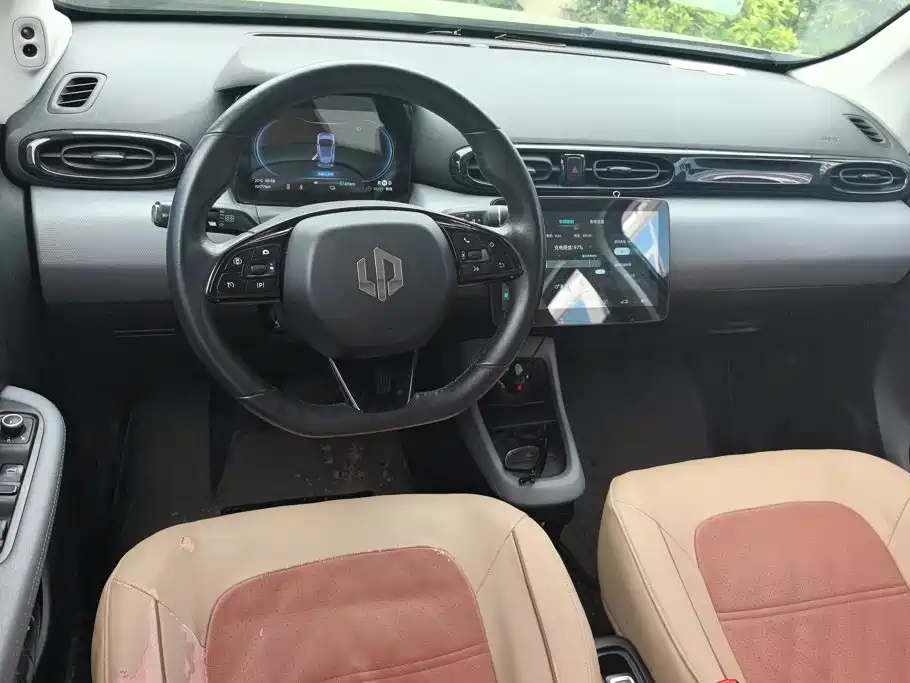 Leapmotor Leapmotor T03 — миниатюра 12