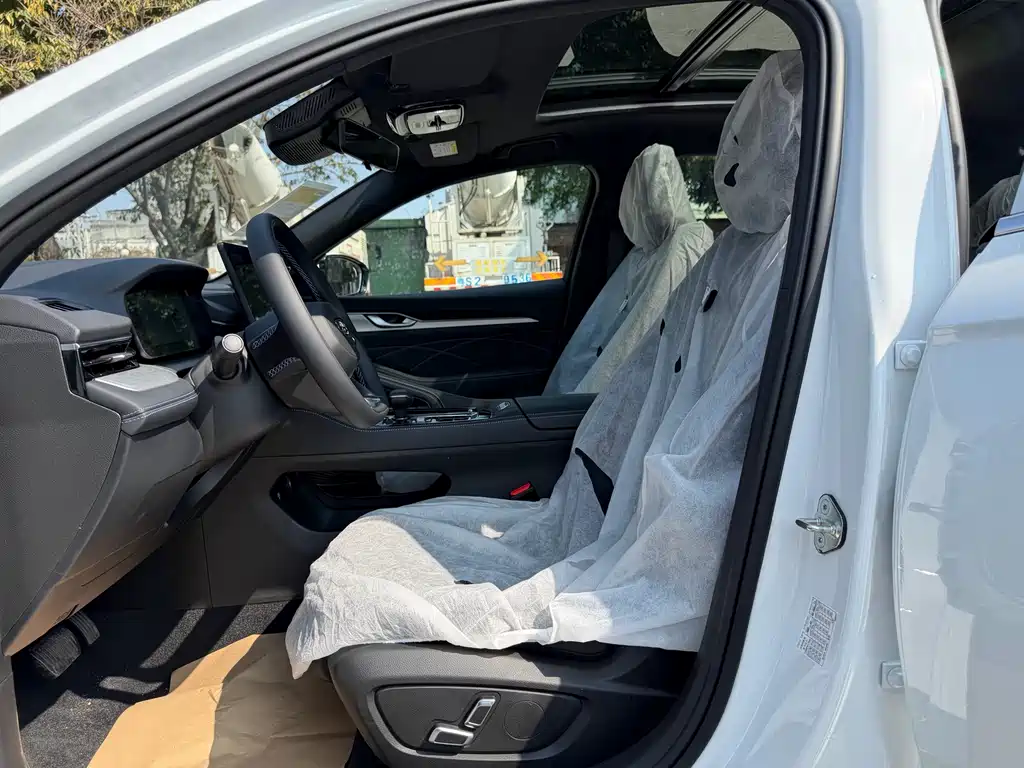 Geely Preface 2026 1.5TD