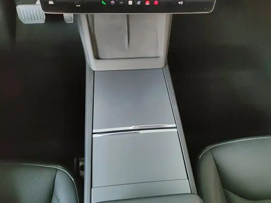Tesla Model 3 — миниатюра 16