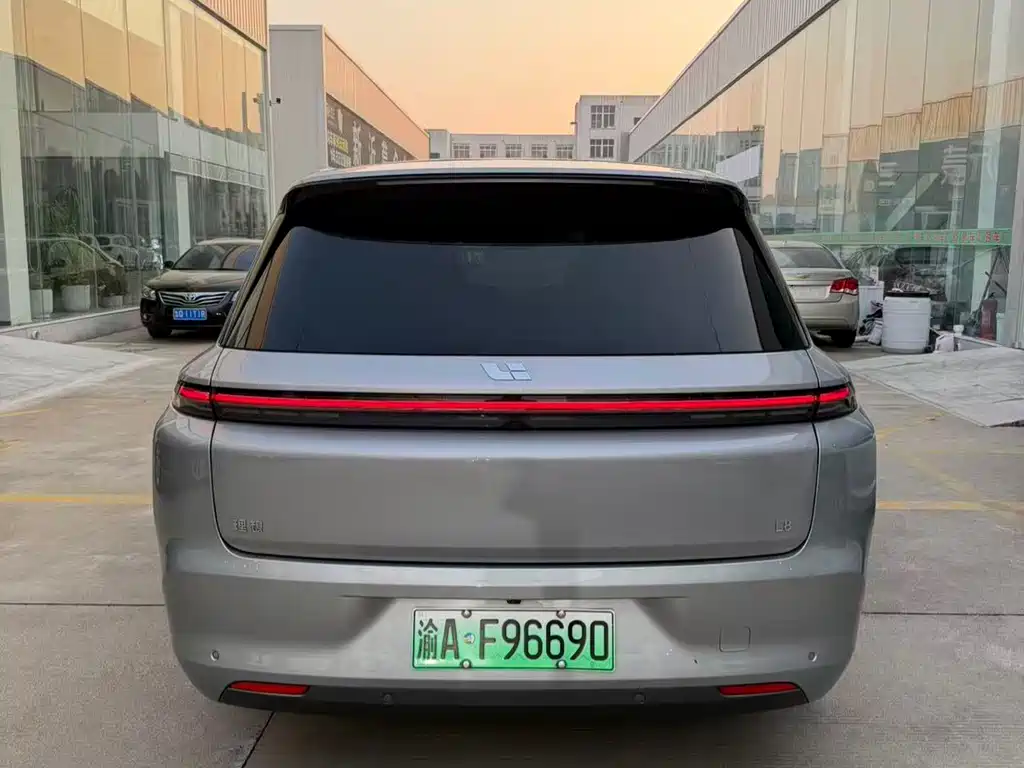 Li Auto IDEAL L8