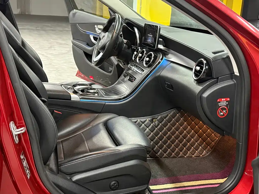 Mercedes-Benz C-Class — миниатюра 7