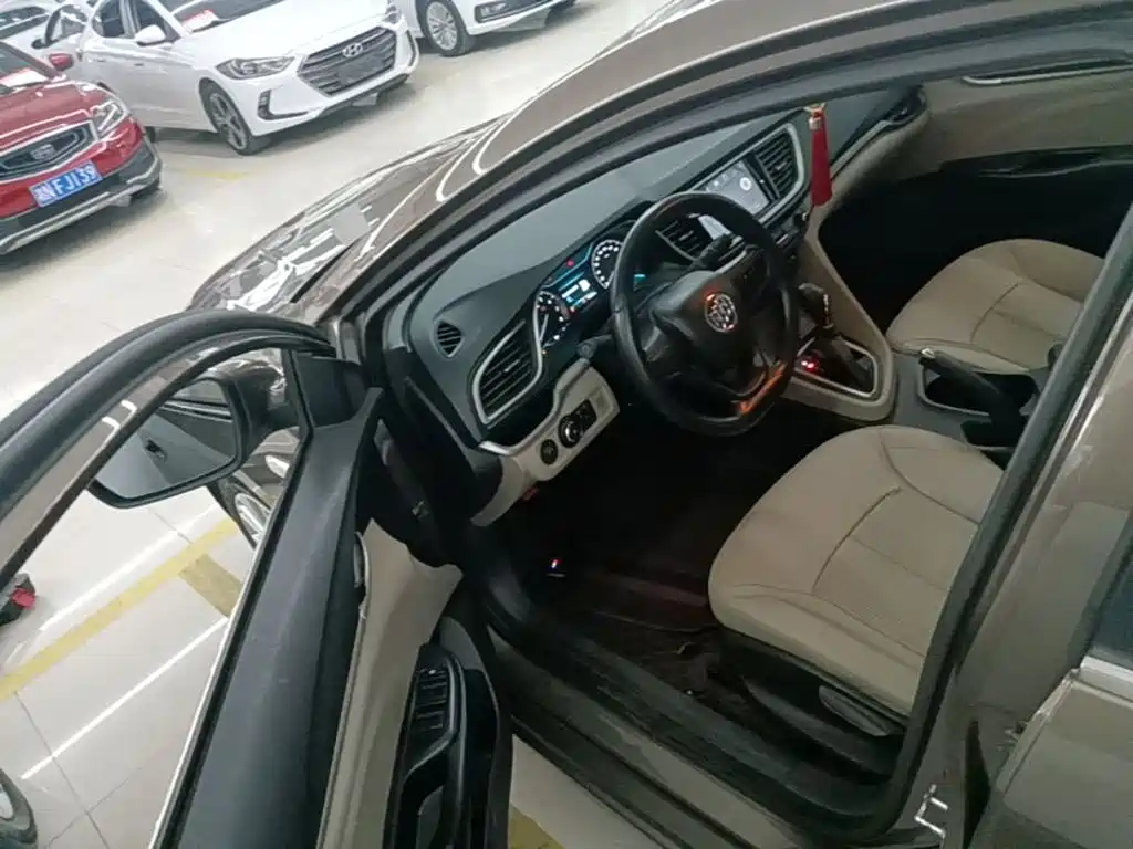 Buick Excelle — миниатюра 16