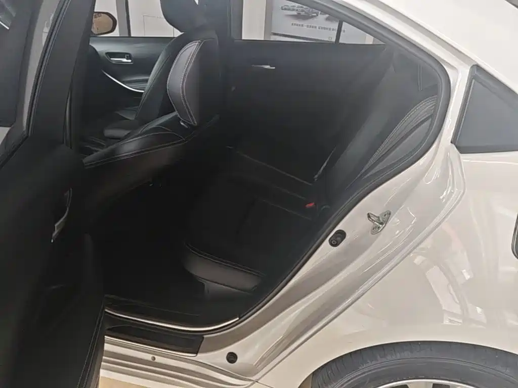 Toyota Corolla — миниатюра 17