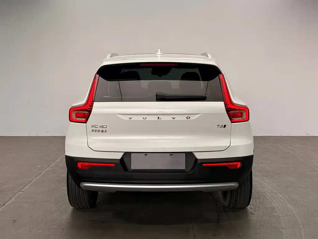 Volvo XC40 — миниатюра 6