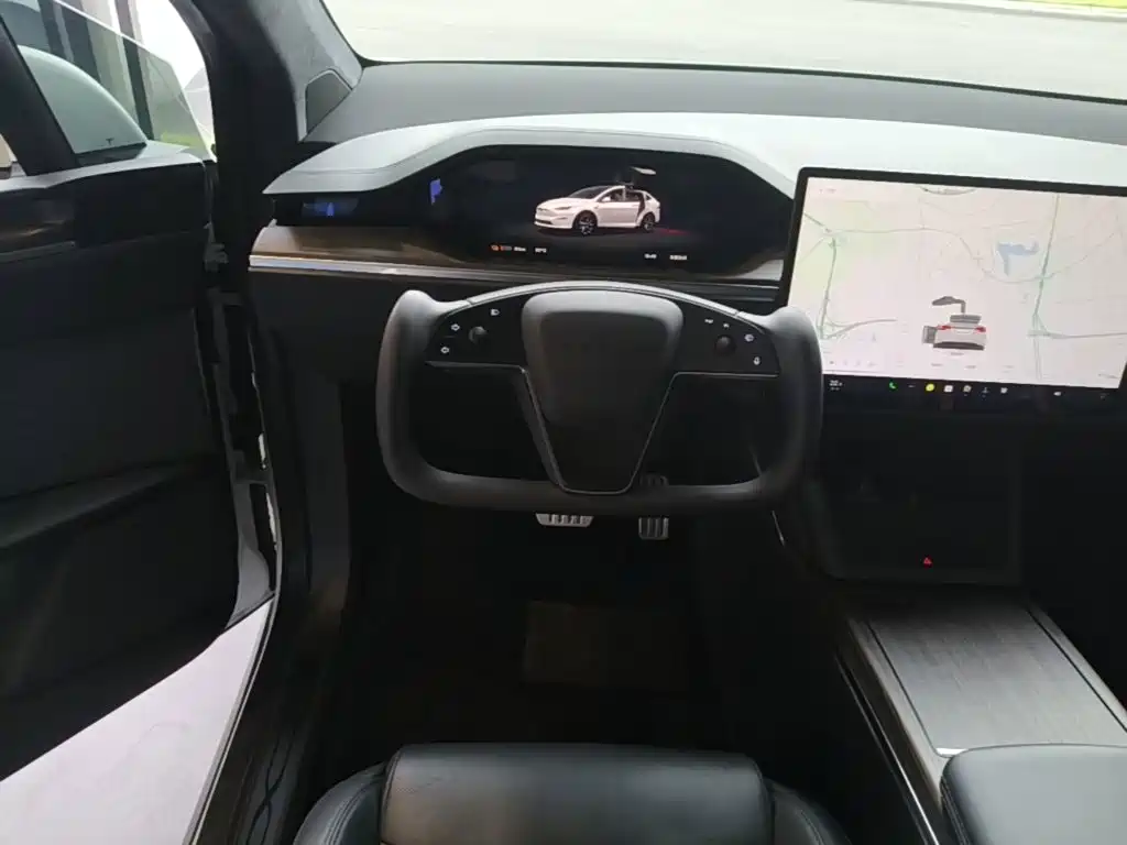 Tesla Model X — фотографии объявления, Фото 11