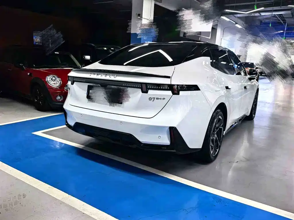 Lynk & Co 07 EM-P 2024 EM-P 126 Ultra