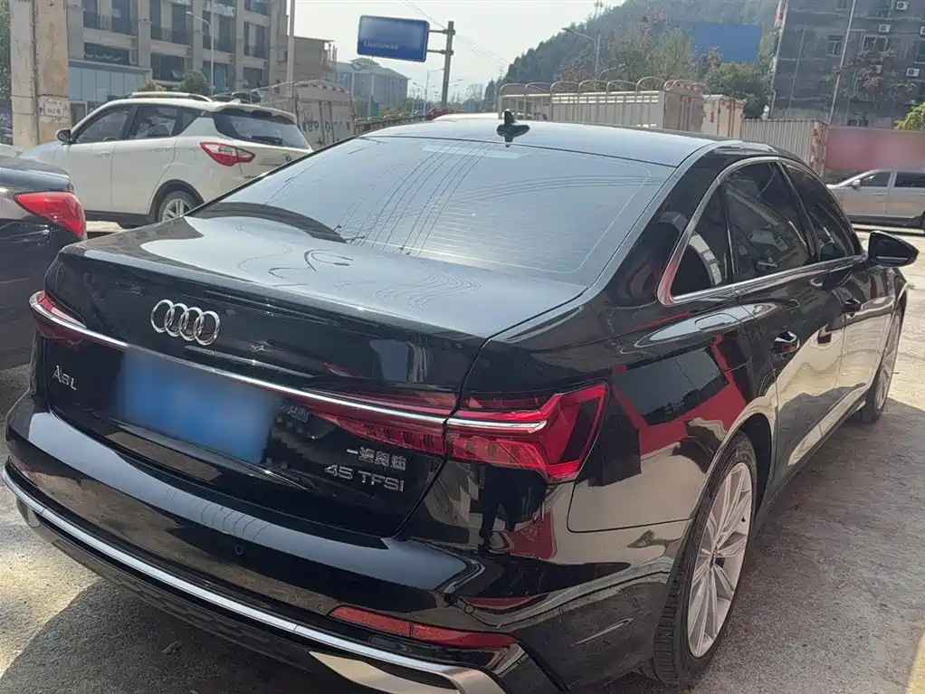 AUDI  A6L