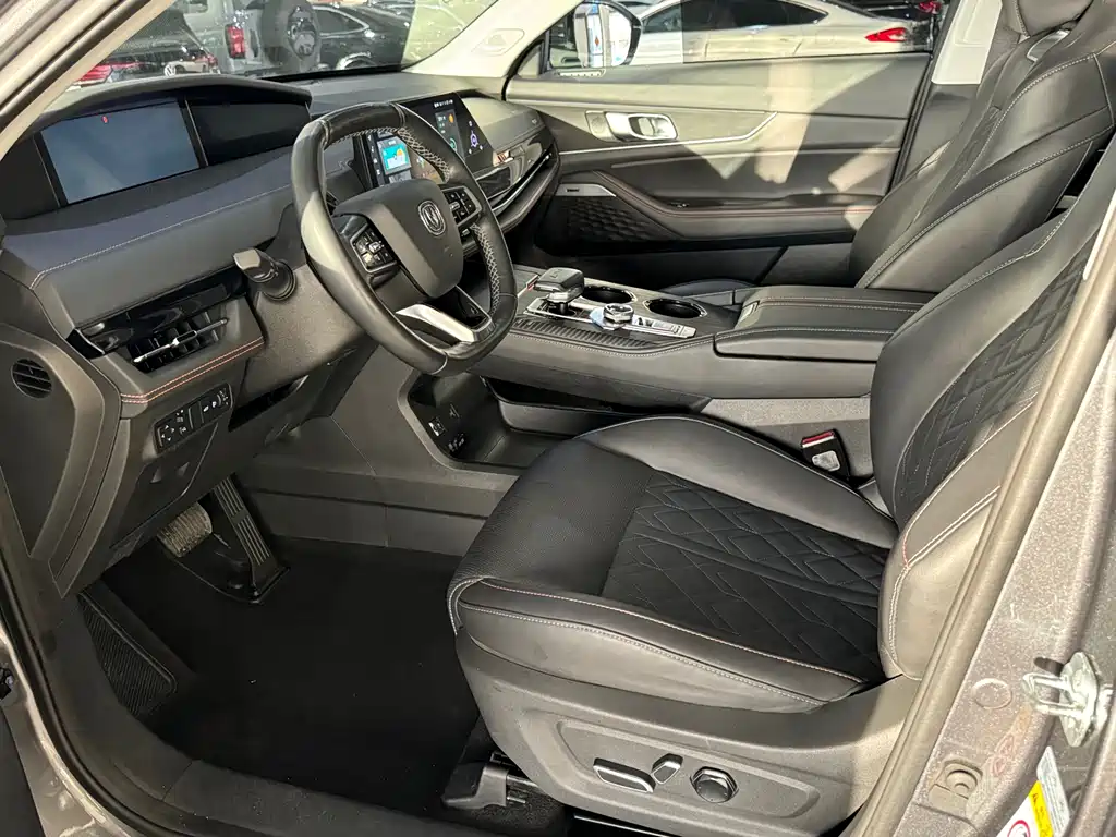 Changan UNI-K 2021 2.0T Luxury