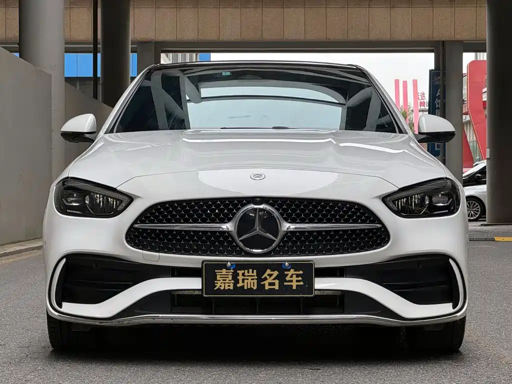 Mercedes-Benz C-Class — миниатюра 2