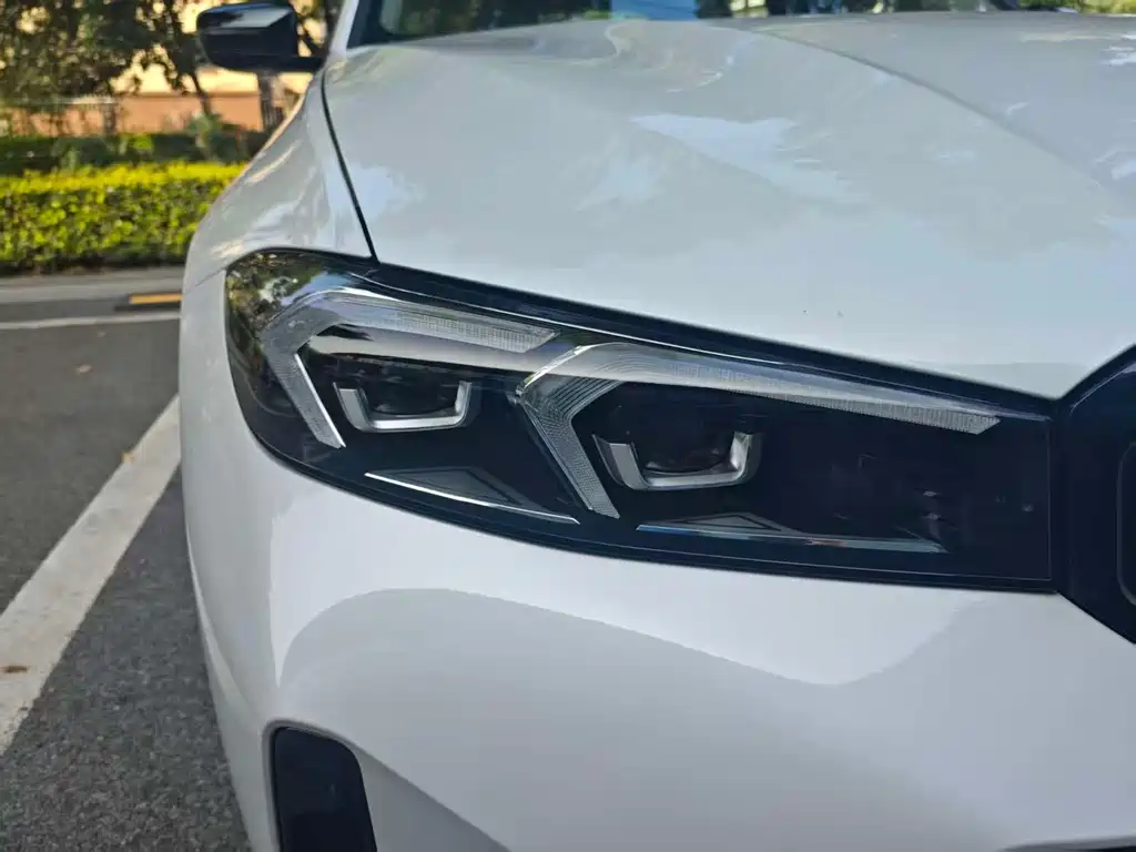 BMW 3 Series — миниатюра 6