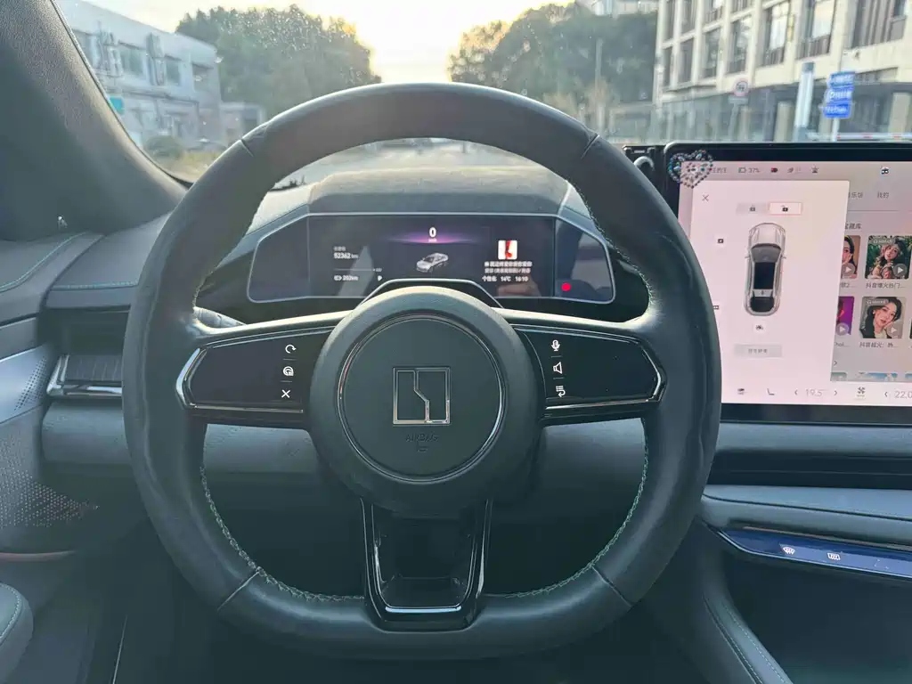 ZEEKR EXTREME KRYPTON 001