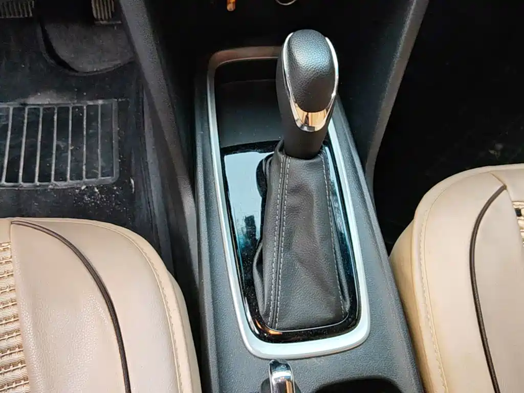 Chevrolet Monza — миниатюра 14