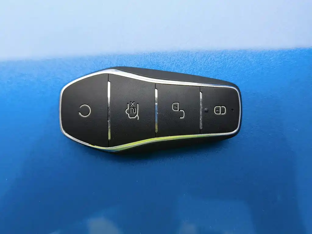 BYD e2 — миниатюра 19