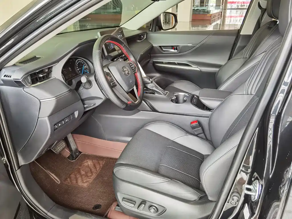 Toyota Harrier 2024 2.5L CVT Luxury